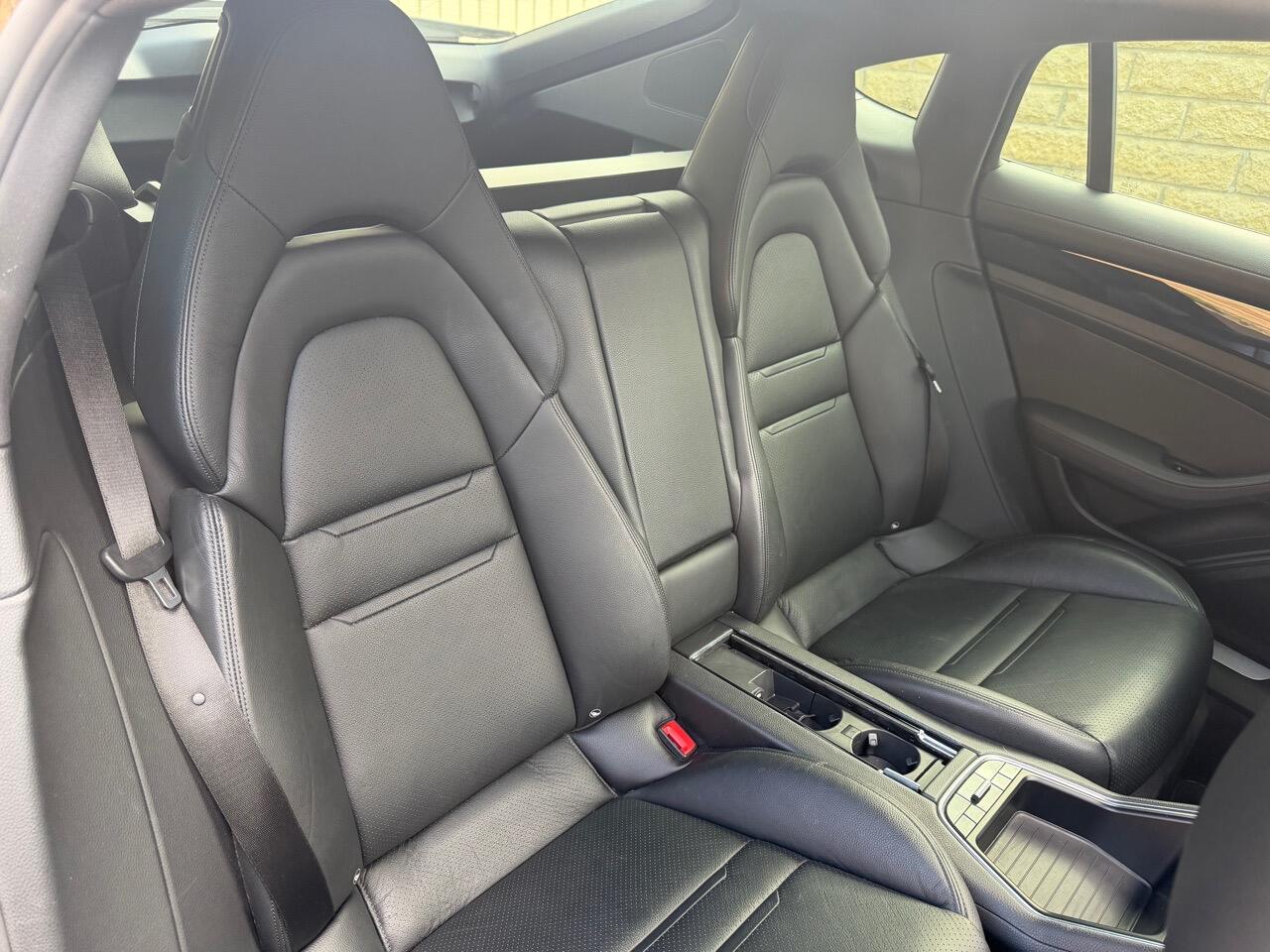 2017 PORSCHE Panamera image 13