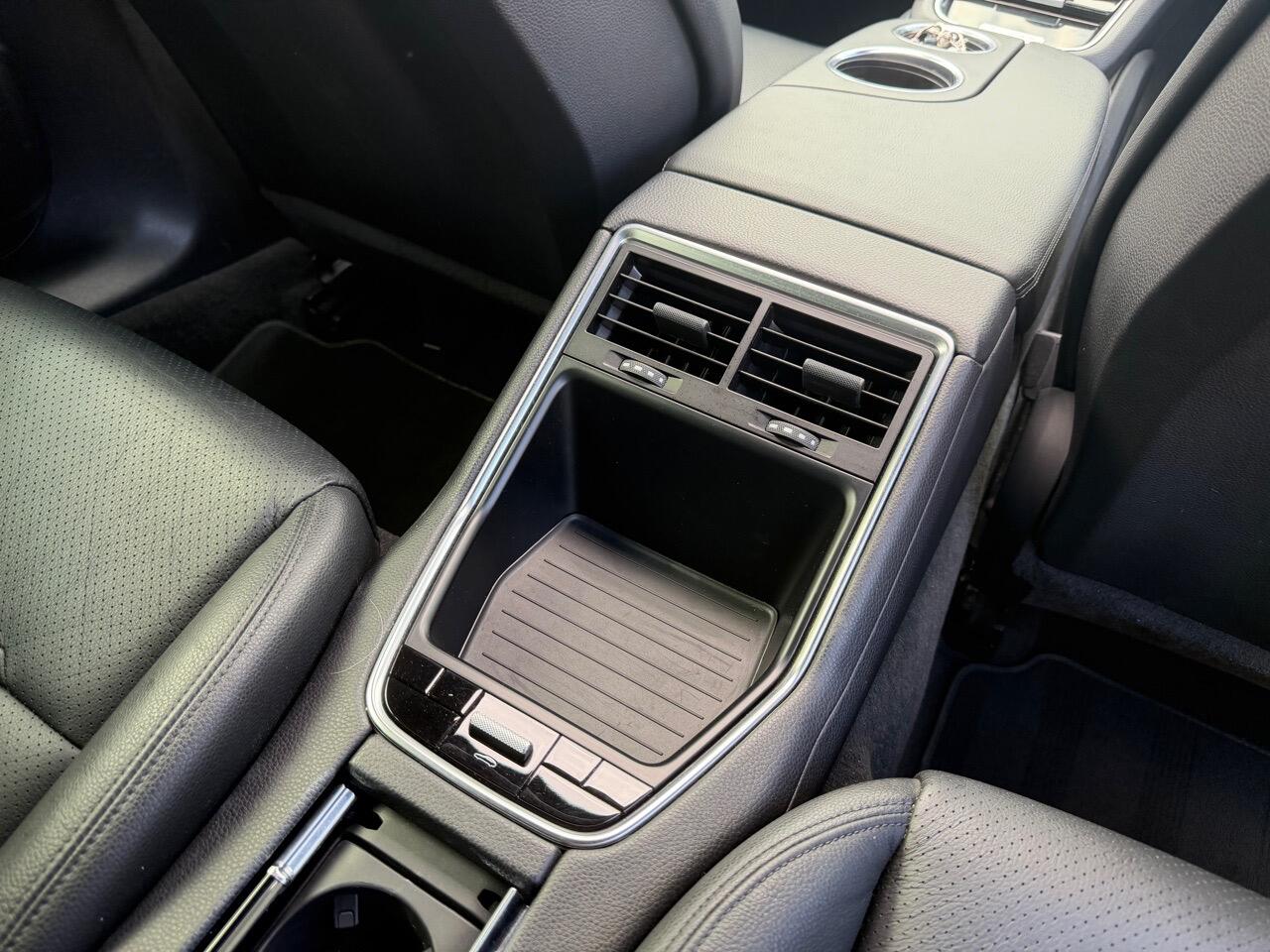 2017 PORSCHE Panamera image 15